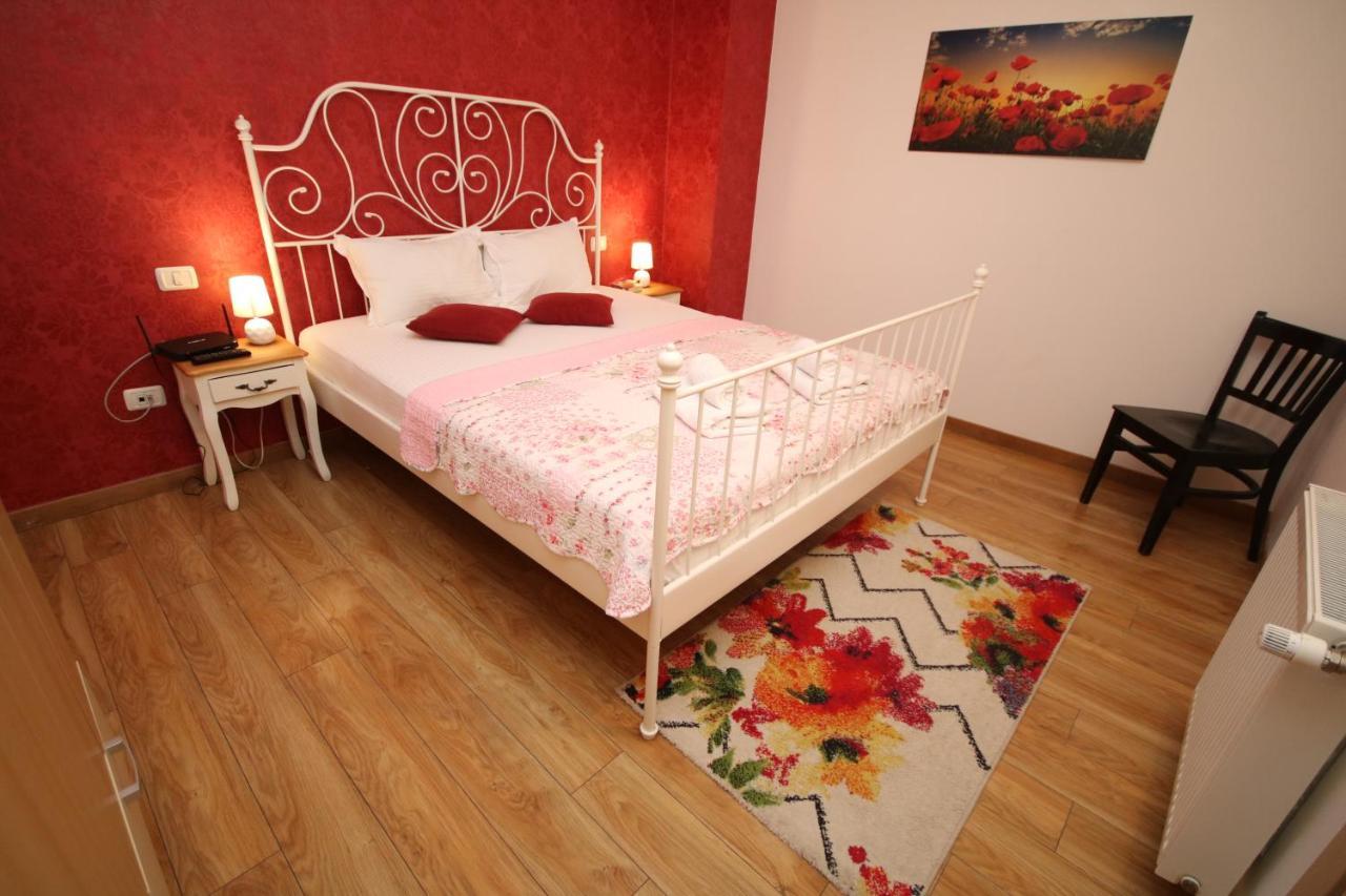 Flowers Apartments Timişoara Buitenkant foto